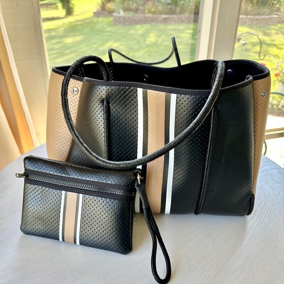 MARKED DOWN! HAUTE SHORE, LARGE NEOPRENE TOTE IN BLACK WITH GOLD STRIPE. - Picture 9 of 16